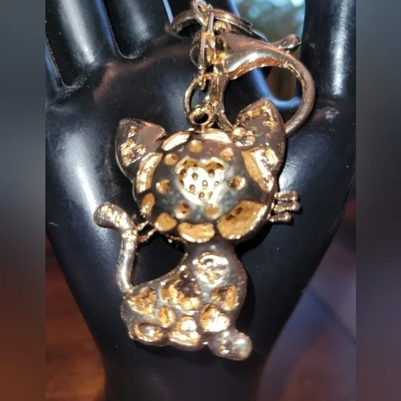 LOW START 💰💰💰Bag Charm of a Cat - Picture 2 of 4